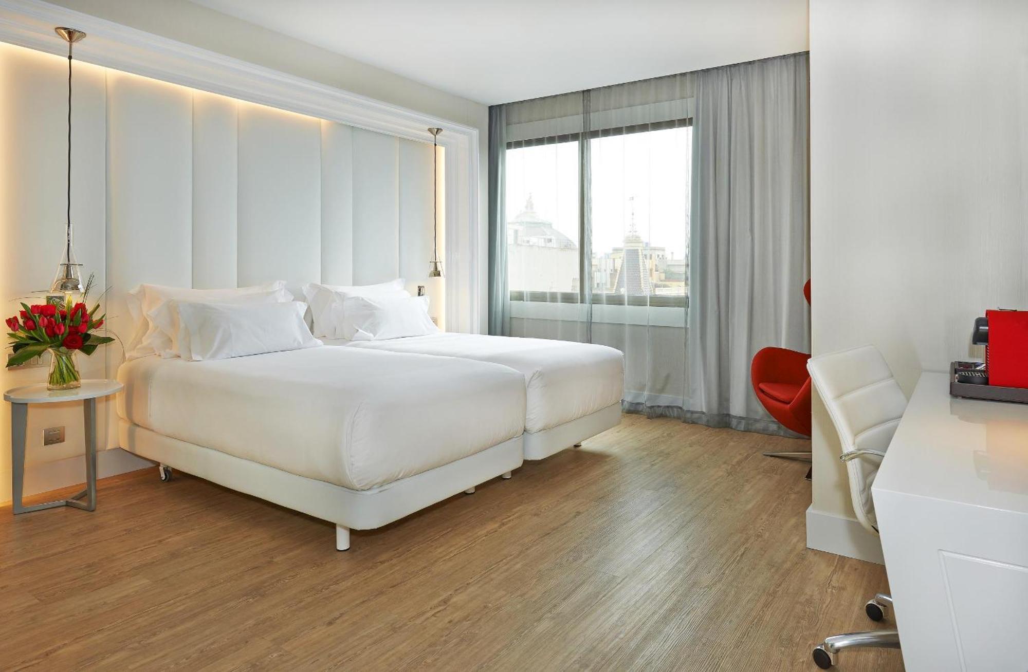 Nh Collection Barcelona Gran Hotel Calderon — Fotos 1